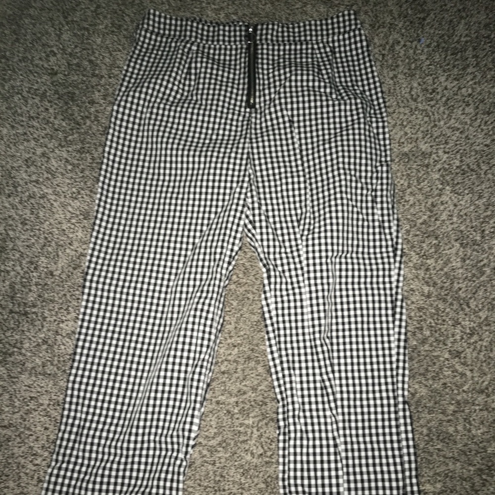 checkered zip up pants, super retro and breezy!